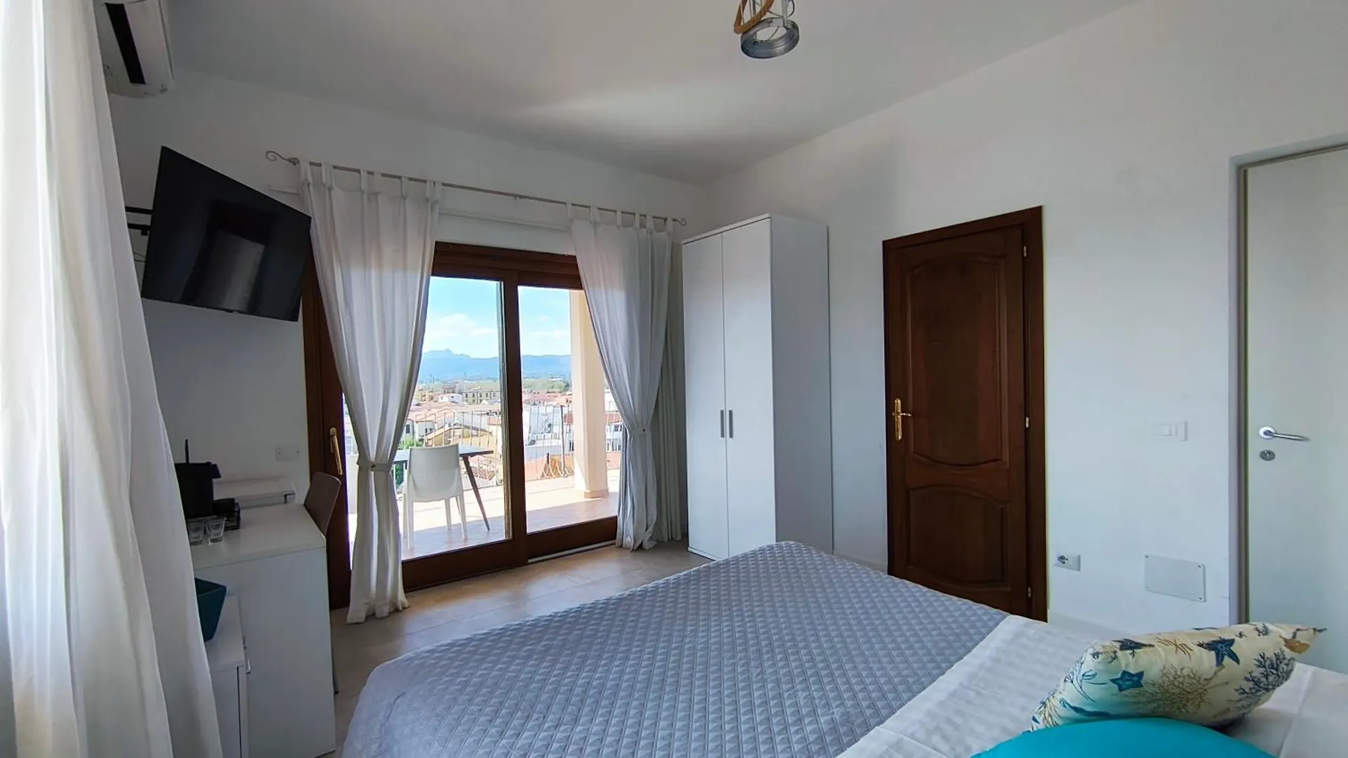 Marysel Rooms Olbia